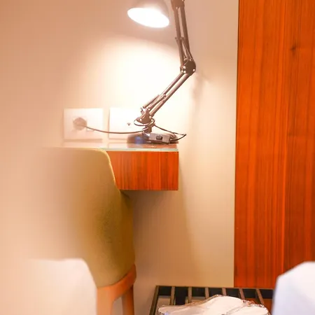 Hotel Theatro- Center