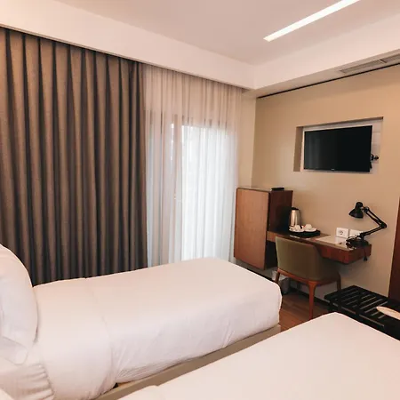 Hotel Theatro- Center 4*