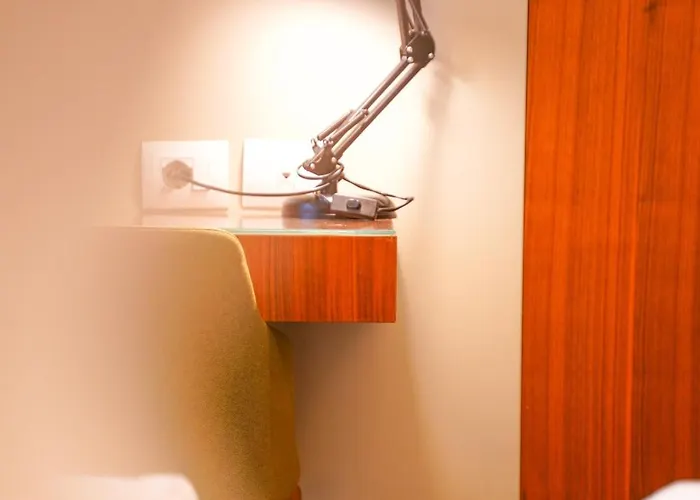 Hotel Theatro- Center