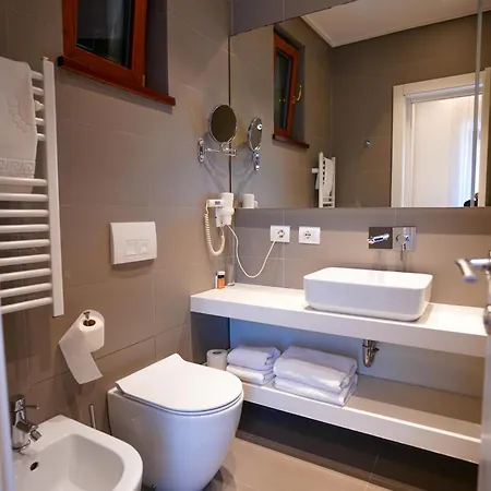 Theatro- Center Hotel Tirana