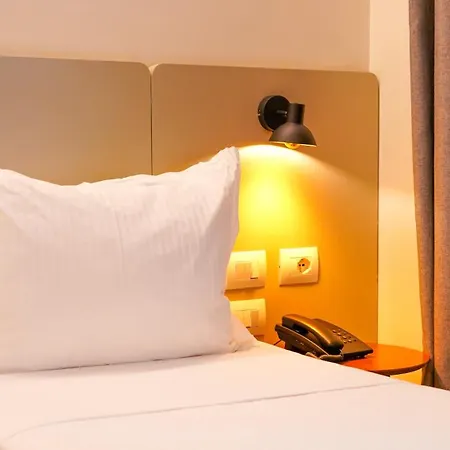 Theatro- Center Hotel 4*