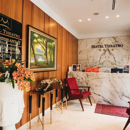 Отель Theatro- Center