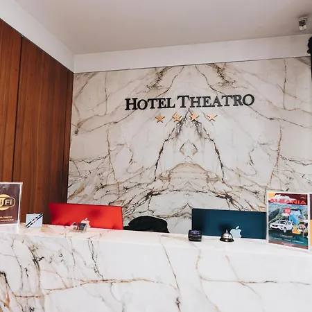 Hotel Theatro- Center