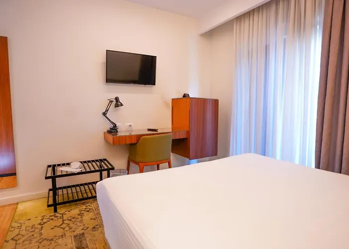 Theatro- Center 4* Tirana