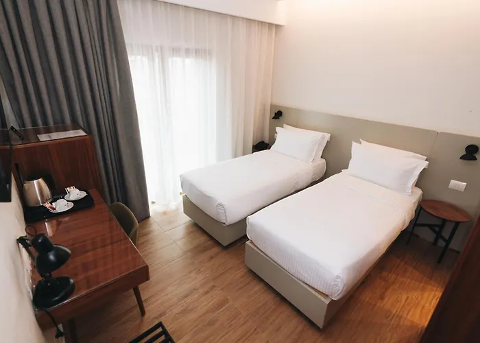 Отель Theatro- Center 4*