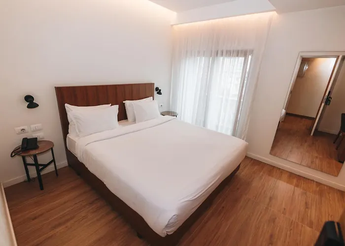 Отель Theatro- Center Тирана