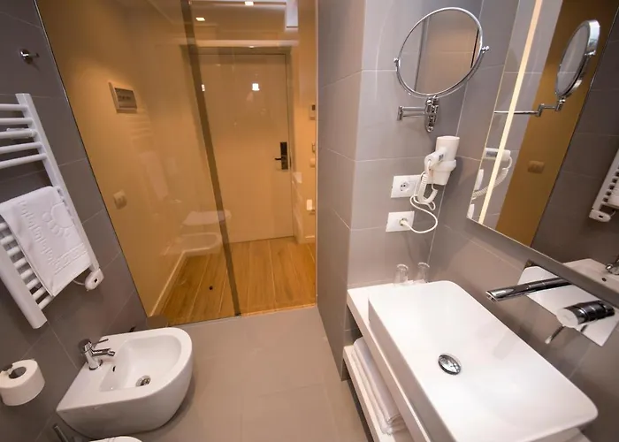 Theatro- Center Tirana