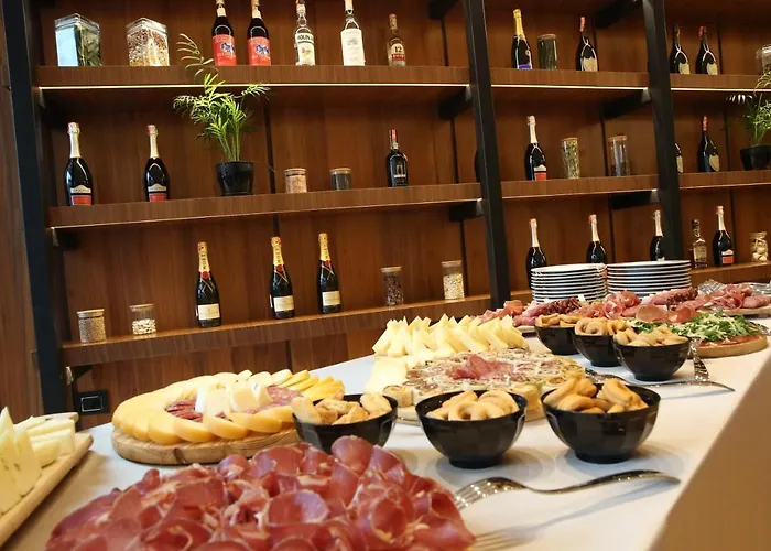 Hotel Theatro- Center 4*